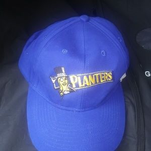 Planters Peanuts hat $28 free $5 gift